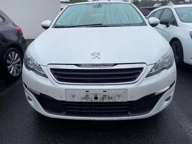 Weiss perlglänzend/met Gebraucht 2014 Peugeot 308 Active Kombi | 7.900 € (Fairer Preis) - Bild 1/4