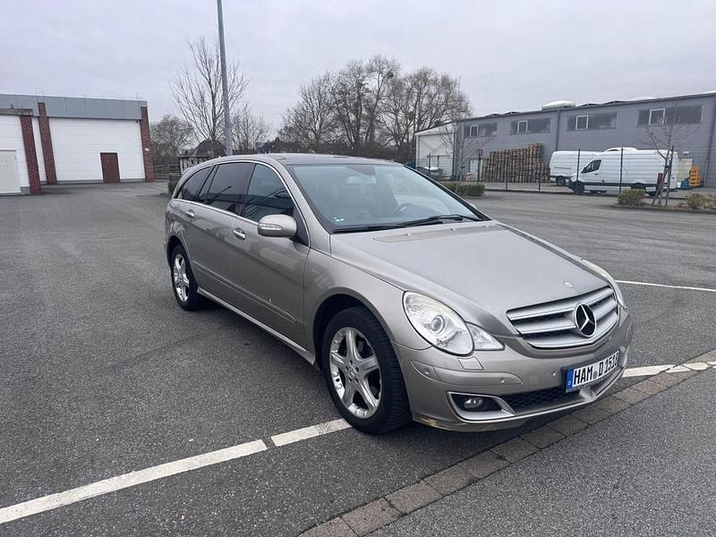 Gebraucht Mercedes R320 224 PS (164 kW) 2006 Gold Van / Kleinbus