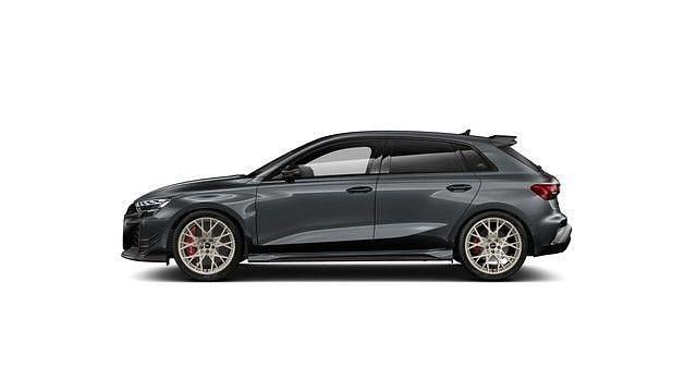 Neu Audi RS3 Competition 400 PS (294 kW) 2026 Daytonagrau perleffekt Limousine