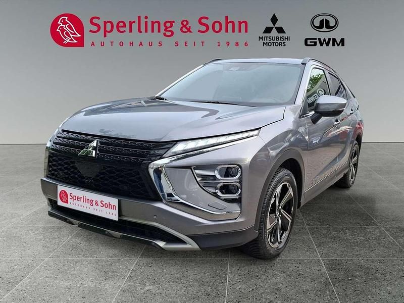 Titanium grau Gebraucht 2022 Mitsubishi Eclipse Cross Plus SUV | 22.490 € (Superpreis) - Bild 1/3