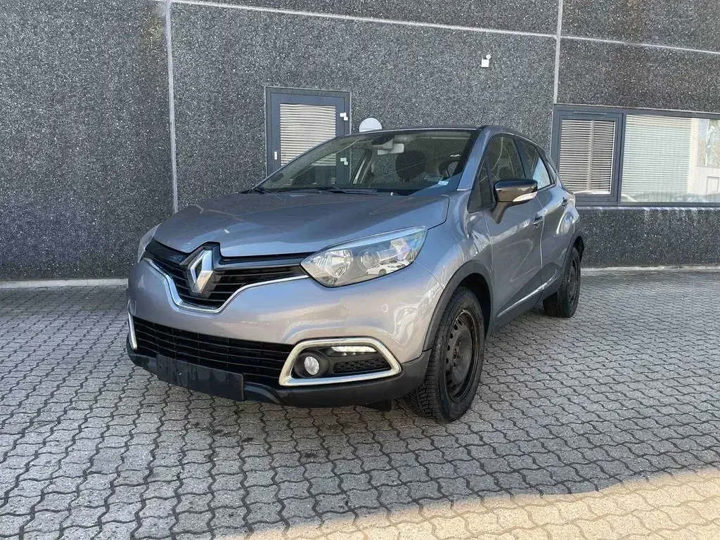Usata Renault Captur Experience 90 CV (66 kW) 2015 Nero SUV