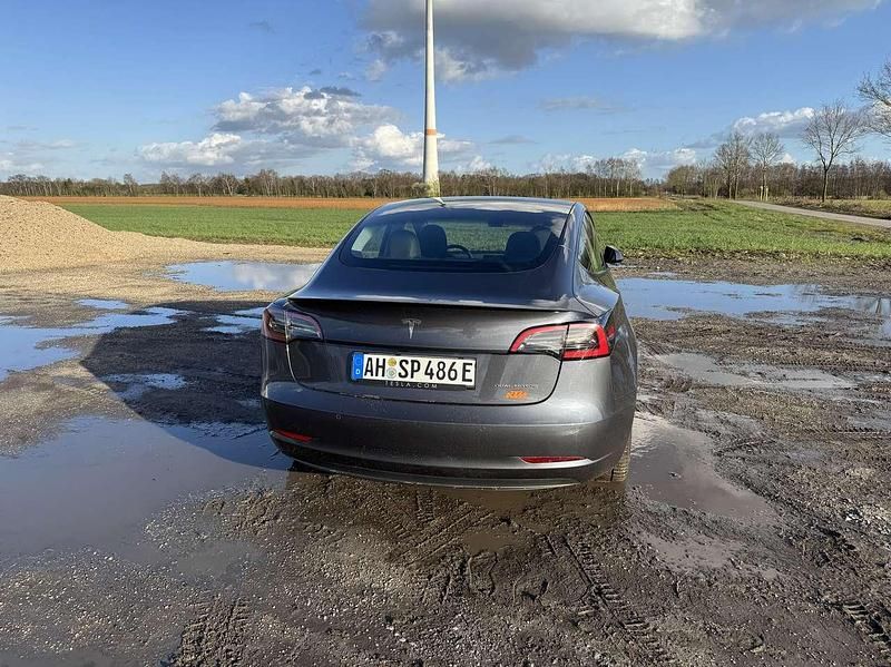 Gebraucht Tesla Model 3 377 kW (513 PS) 2022 Limousine