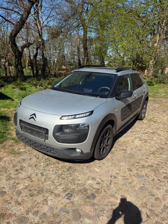 Silber Gebraucht 2017 Citroën C4 Cactus Feel Kleinwagen | 6.990 € (Guter Preis) - Bild 1/4
