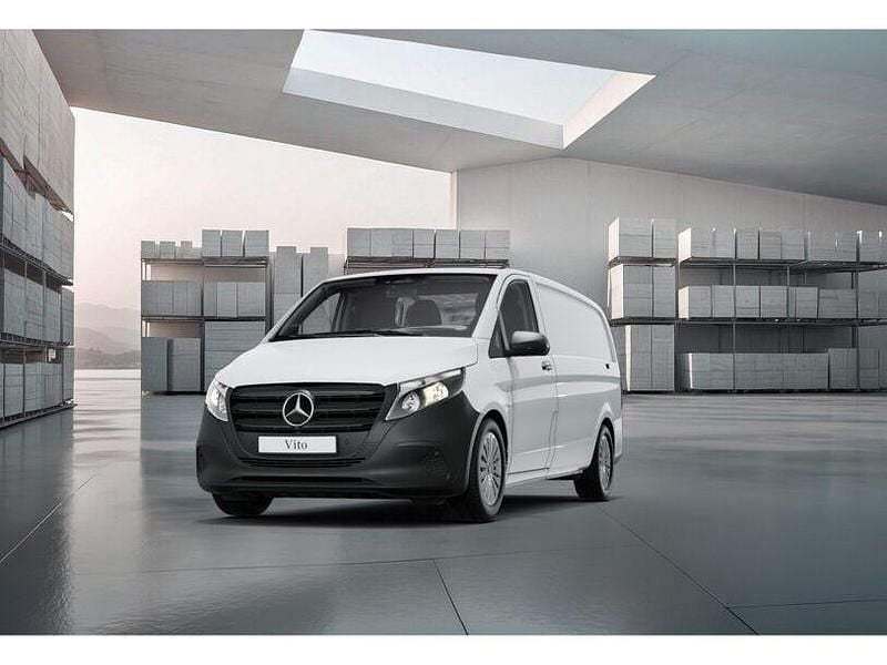 Andere Gebraucht 2024 Mercedes Vito Van / Kleinbus | 41.519 € (Teuer) - Bild 1/4