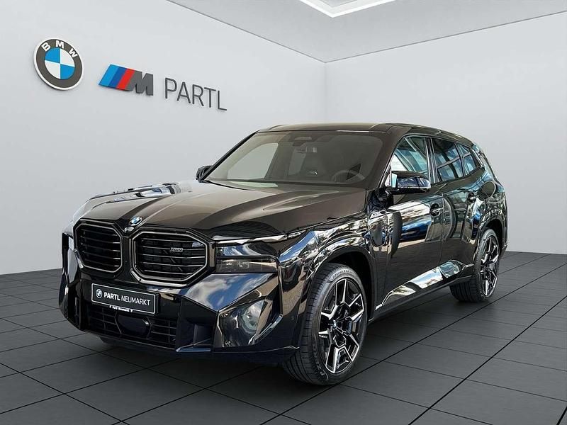 Saphirschwarz metallic Neu 2025 BMW XM Performance SUV | 116.900 € (Superpreis) - Bild 1/4