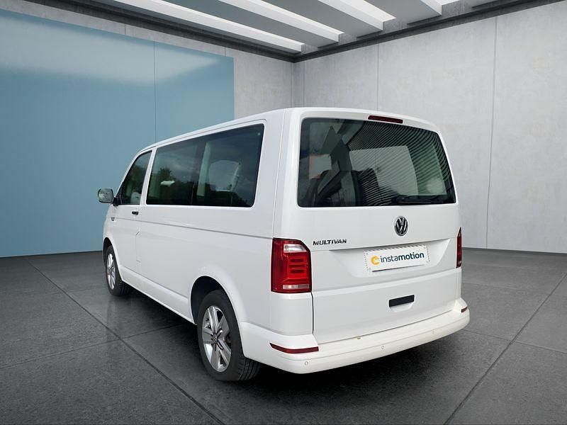 Gebraucht VW Multivan 150 PS (110 kW) 2019 Weiß Van