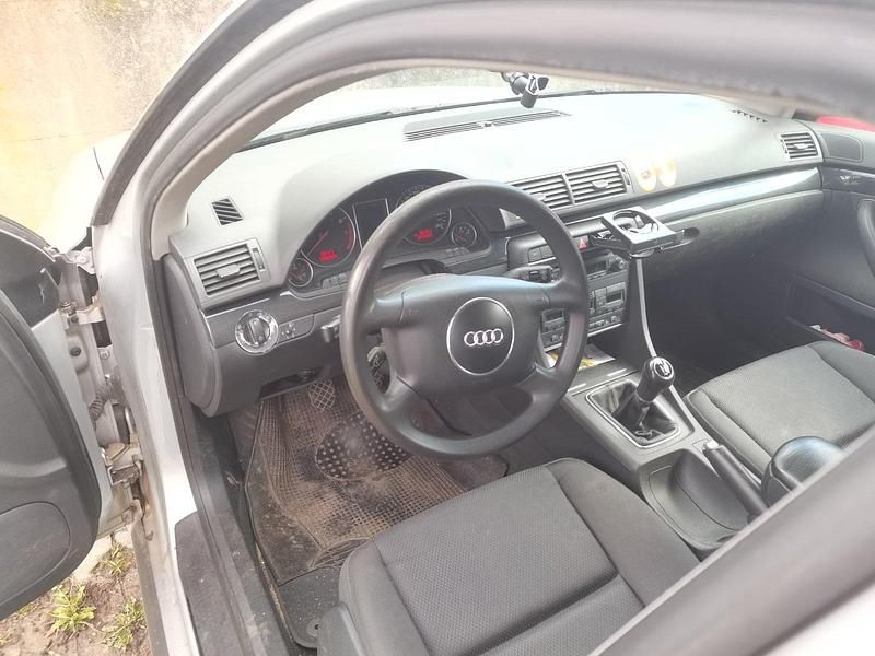 Gebraucht Audi A4 130 PS (95 kW) 2004 Silber Kombi