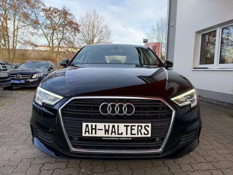 Gebraucht Audi A3 Comfort 116 PS (85 kW) 2017 Schwarz Kombi