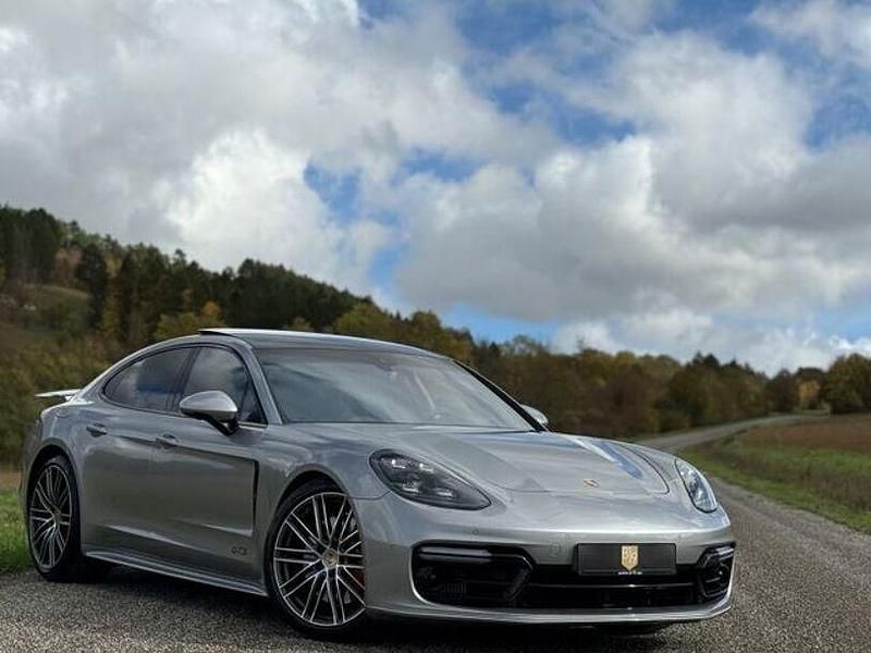 Silber Gebraucht 2019 Porsche Panamera Limousine | 76.499 € (Fairer Preis) - Bild 1/4