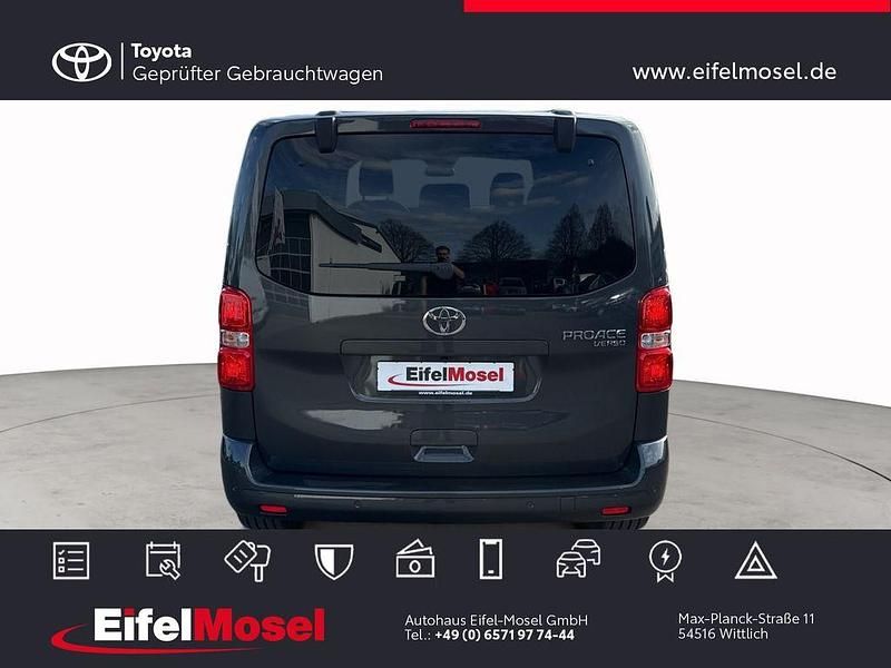 Gebraucht Toyota Proace Verso 177 PS (130 kW) 2025 Grau Kombi
