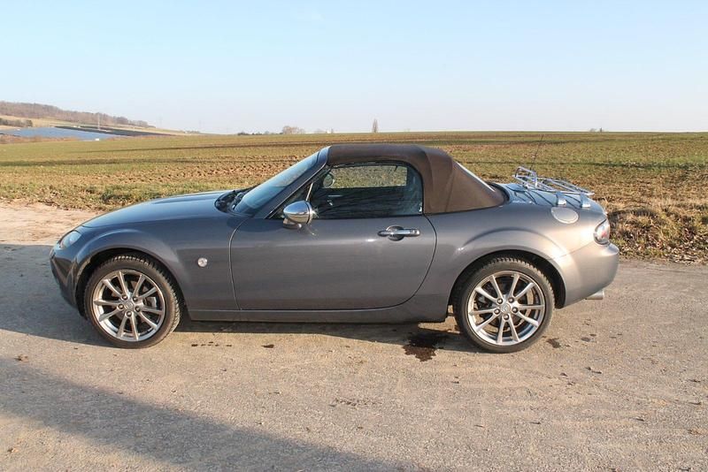 Gebraucht Mazda MX5 126 PS (92 kW) 2008 Grau Cabrio