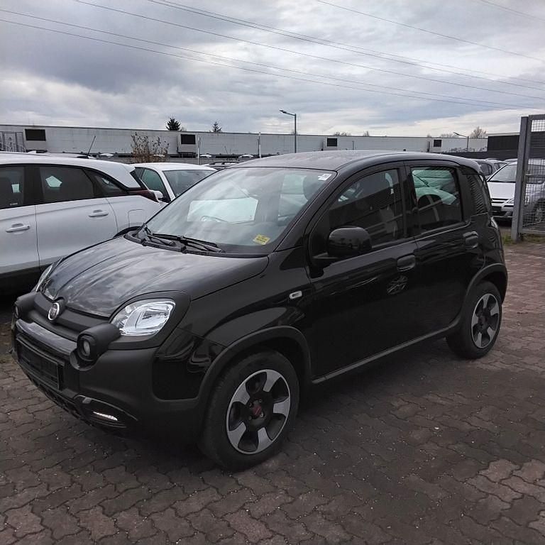 Gebraucht Fiat Panda 69 PS (50 kW) 2023 Schwarz Limousine