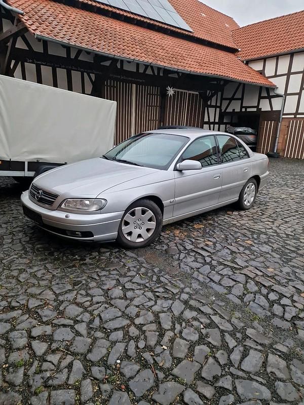 Gebraucht 2001 Opel Omega Limousine | 2.200 € (Guter Preis) - Bild 1/4