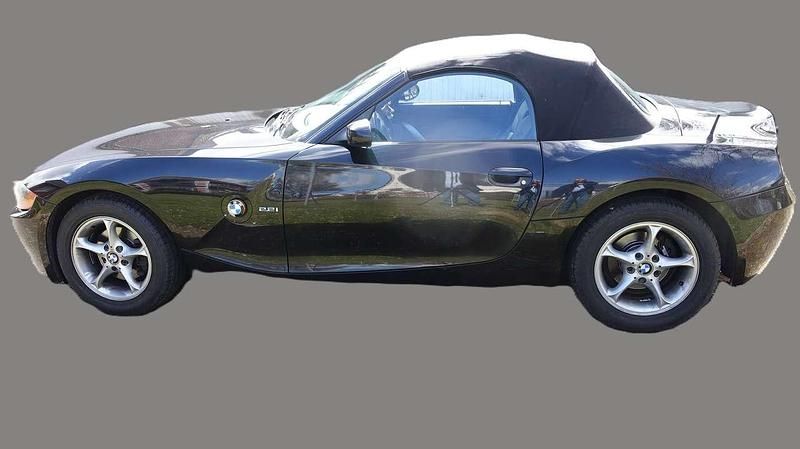 Gebraucht BMW Z4 170 PS (125 kW) 2004 Schwarz Cabrio