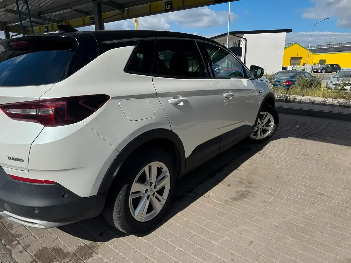Gebraucht Opel Grandland X 136 PS (100 kW) 2019 Weiß SUV