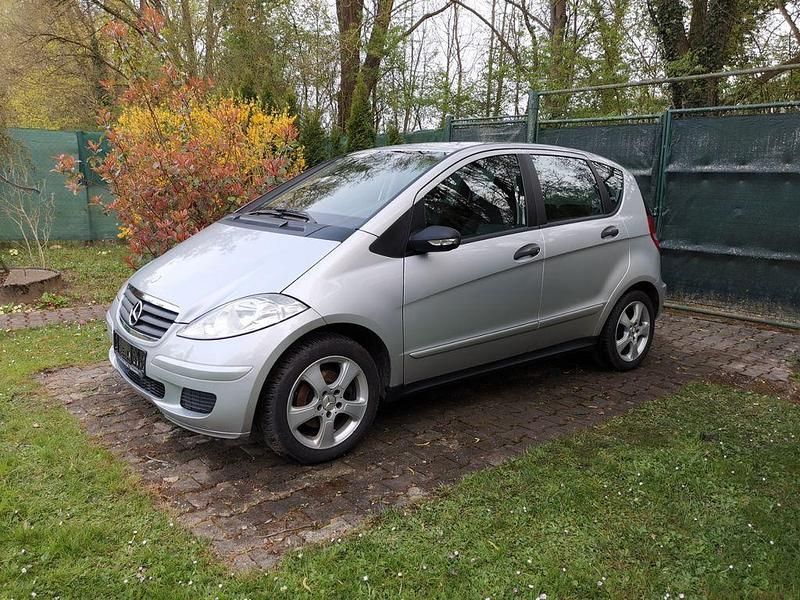 Gebraucht Mercedes A170 116 PS (85 kW) 2006 Silber Van / Kleinbus