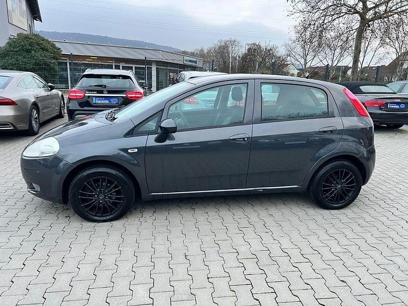 Gebraucht Fiat Grande Punto 65 PS (47 kW) 2010 Grau Kleinwagen
