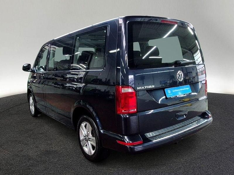 Gebraucht VW T6 Comfortline 199 PS (146 kW) 2018 Blau Van