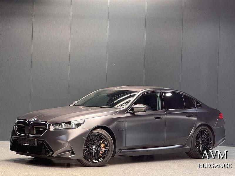 Neu BMW M5 Performance 727 PS (534 kW) 2025 Grau Limousine