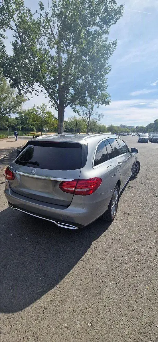 Gebraucht Mercedes C200 184 PS (135 kW) 2014 Grau Limousine