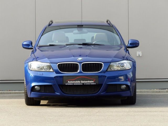 Gebraucht BMW 320 177 PS (130 kW) 2010 Blau Kombi