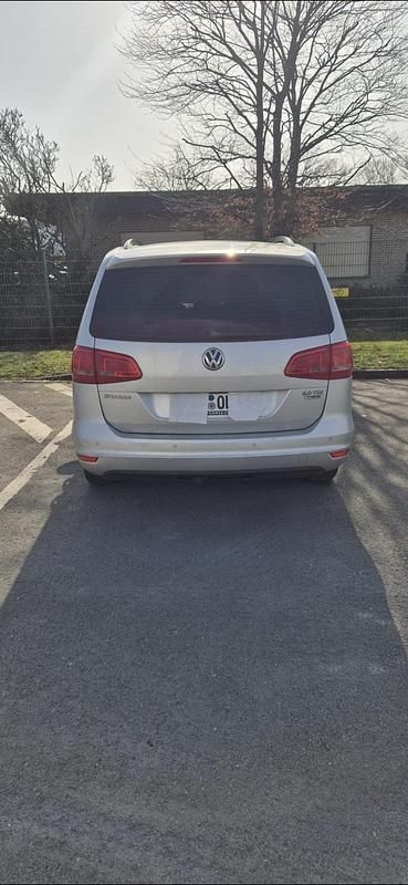 Gebraucht VW Sharan 2015 Silber Van / Kleinbus