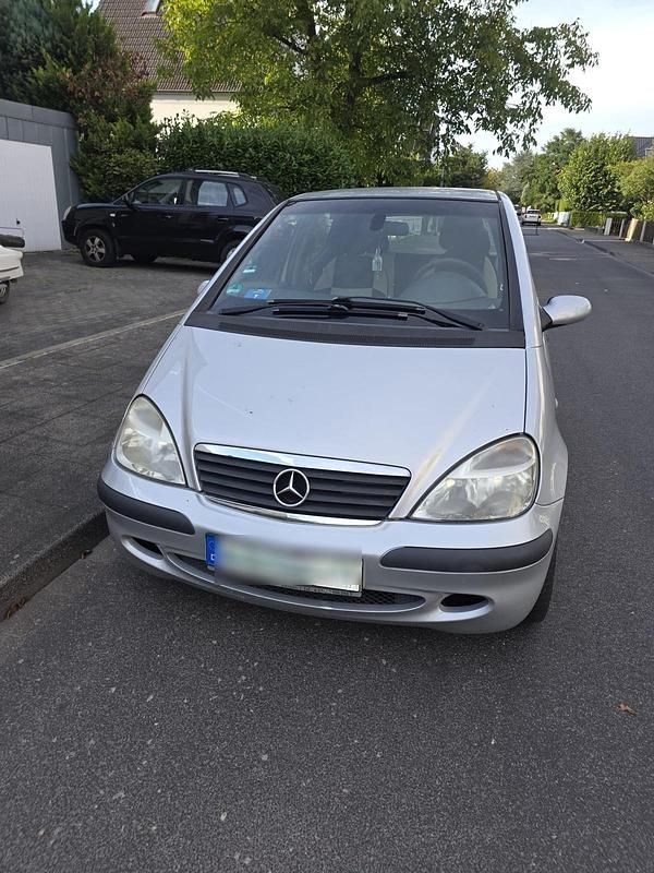 Silber Gebraucht 2003 Mercedes A140 Classic Kleinwagen | 999 € (Fairer Preis) - Bild 1/4