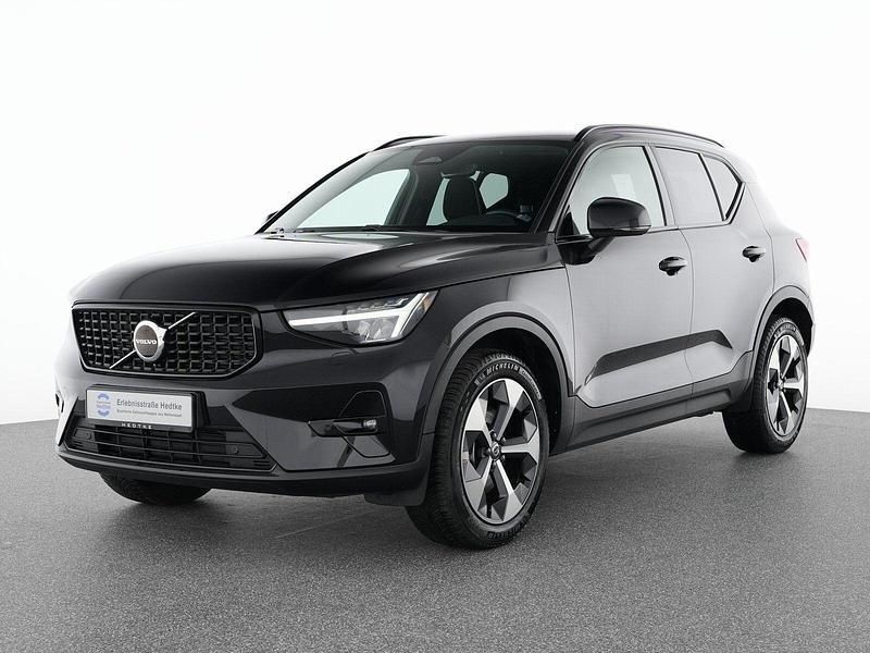 Schwarz Gebraucht 2022 Volvo XC40 Plus SUV | 34.990 € (Fairer Preis) - Bild 1/2