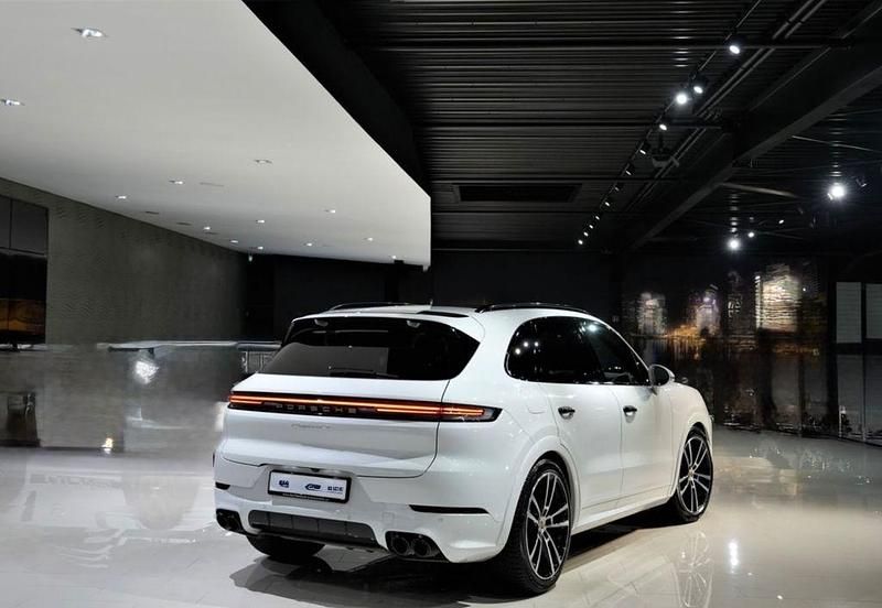 Gebraucht Porsche Cayenne 475 PS (349 kW) 2023 Weiß SUV