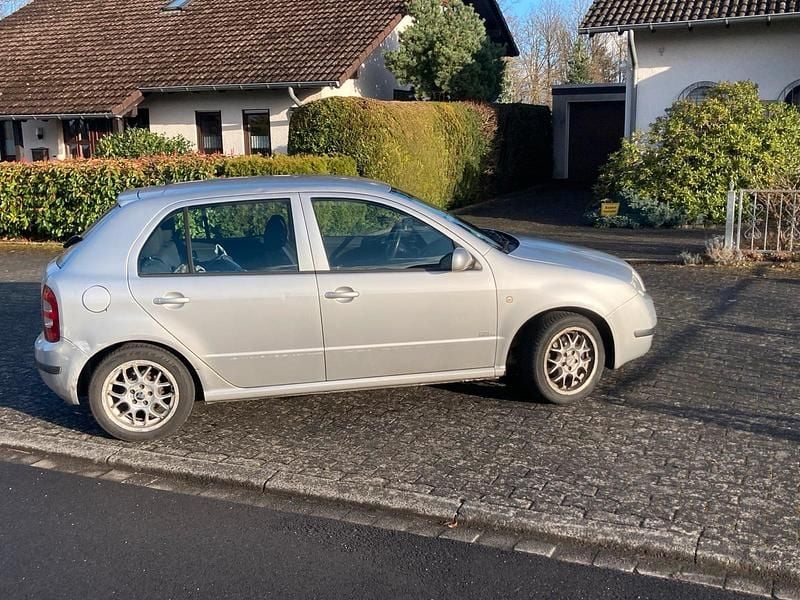 Gebraucht Skoda Fabia 75 PS (55 kW) 2003 Grau Kleinwagen