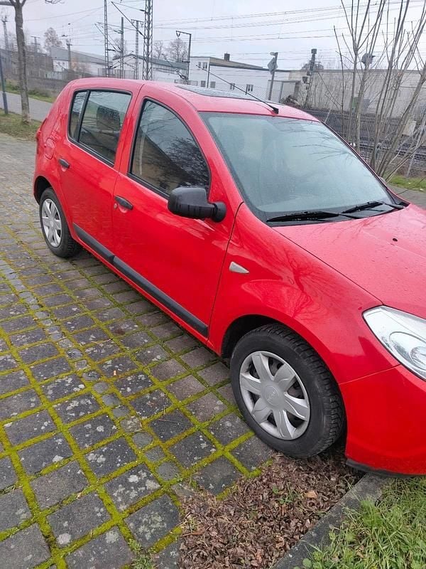 Gebraucht Dacia Sandero 75 PS (55 kW) 2009 Rot Kleinwagen