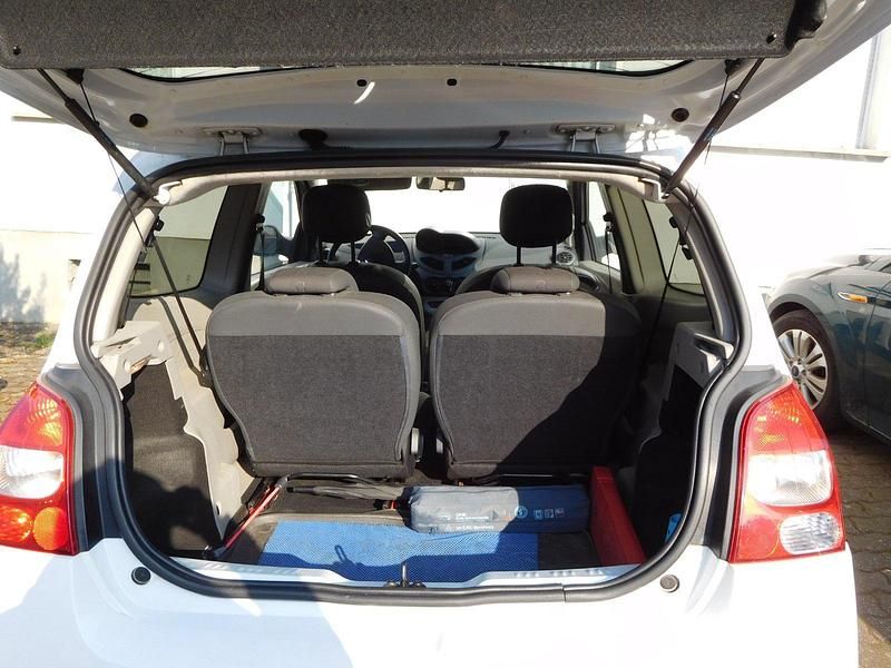 Gebraucht Renault Twingo 75 PS (55 kW) 2009 Weiß Kleinwagen