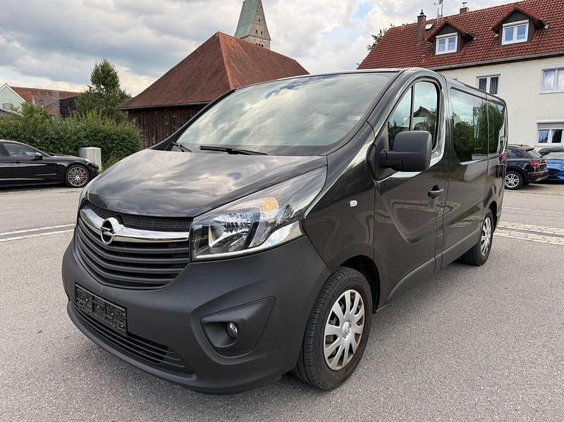 Schwarz Gebraucht 2016 Opel Vivaro Van | 14.950 € (Fairer Preis) - Bild 1/4