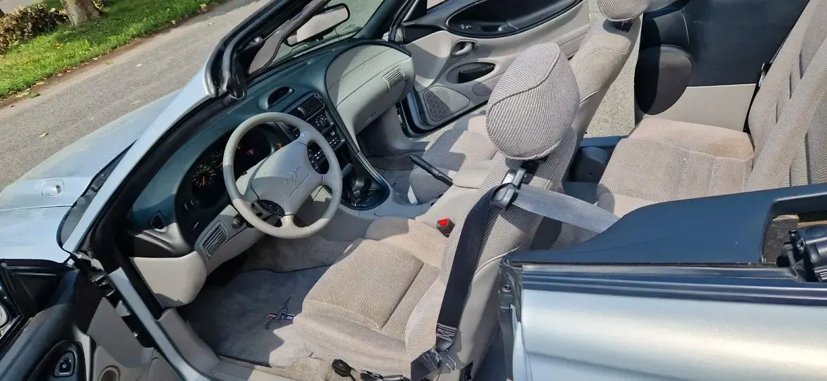 Gebraucht Ford Mustang GT 215 PS (158 kW) 1995 Silber Cabrio