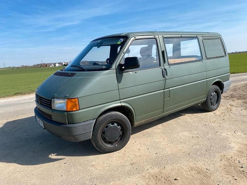 Grün Gebraucht 1996 VW T4 Van | 6.800 € (Guter Preis) - Bild 1/4