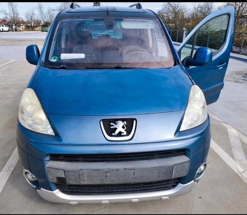 Gebraucht Peugeot Partner Tepee 109 PS (80 kW) 2008 Blau Van / Kleinbus