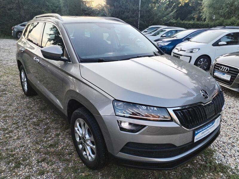 Other Gebraucht 2018 Skoda Karoq Style SUV | 18.999 € (Superpreis) - Bild 1/4