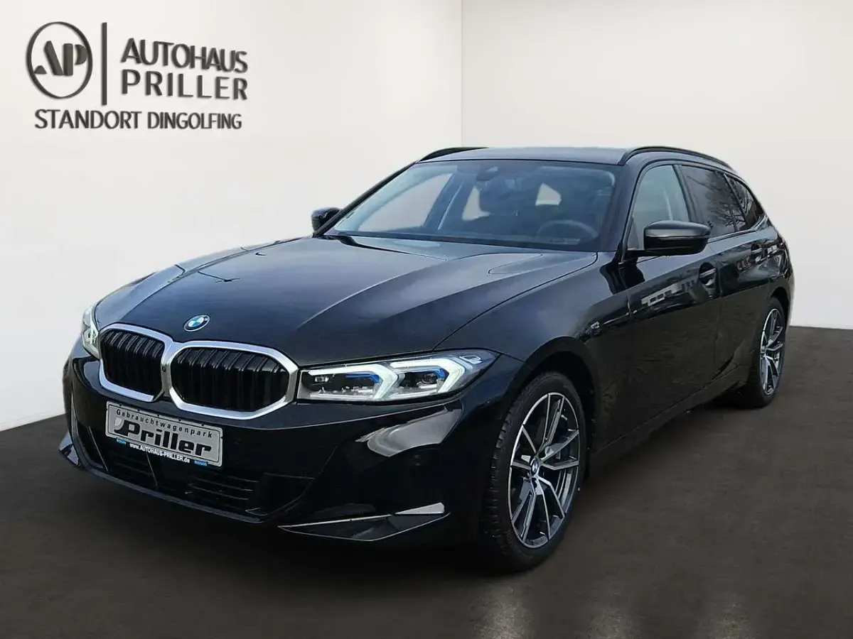 Gebraucht BMW 318 150 PS (110 kW) 2024 Schwarz Limousine