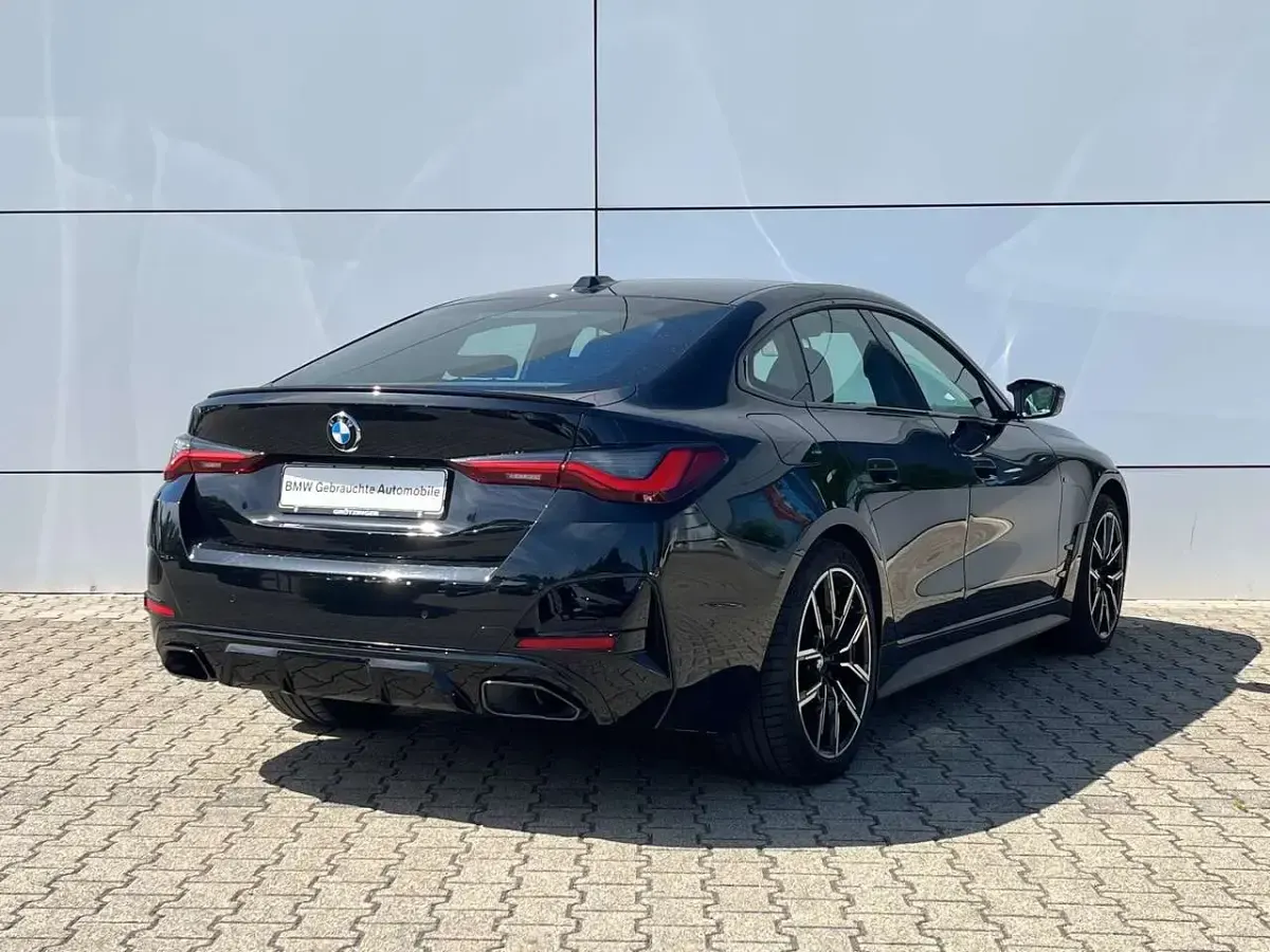 Gebraucht BMW 440 374 PS (275 kW) 2023 Black sapphire metallic Coupé