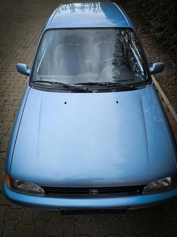 Gebraucht Toyota Starlet 75 PS (55 kW) 1995 Blau Kleinwagen