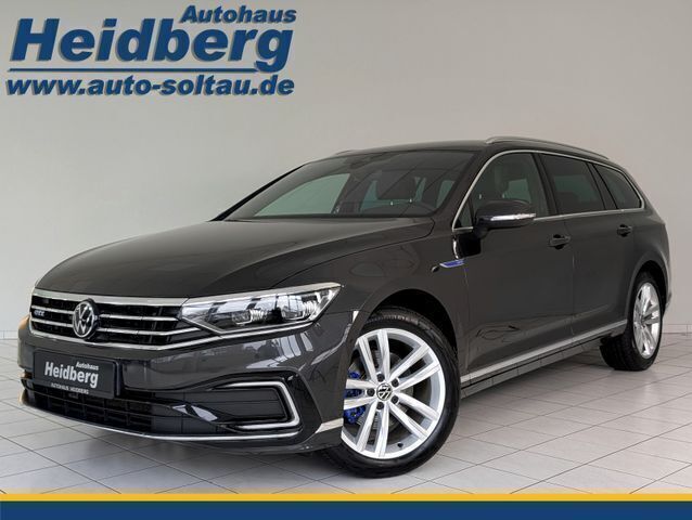 Mangangrau Gebraucht 2023 VW Passat GTE Kombi | 35.770 € (Etwas zu teuer) - Bild 1/4