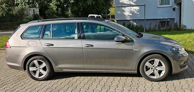 Grau Gebraucht 2015 VW Golf VII Kombi | 4.700 € (Superpreis) - Bild 1/4