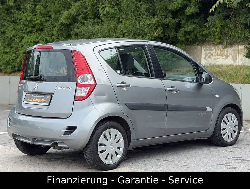 Gebraucht Suzuki Splash Active+ 94 PS (69 kW) 2014 Grau Kleinwagen