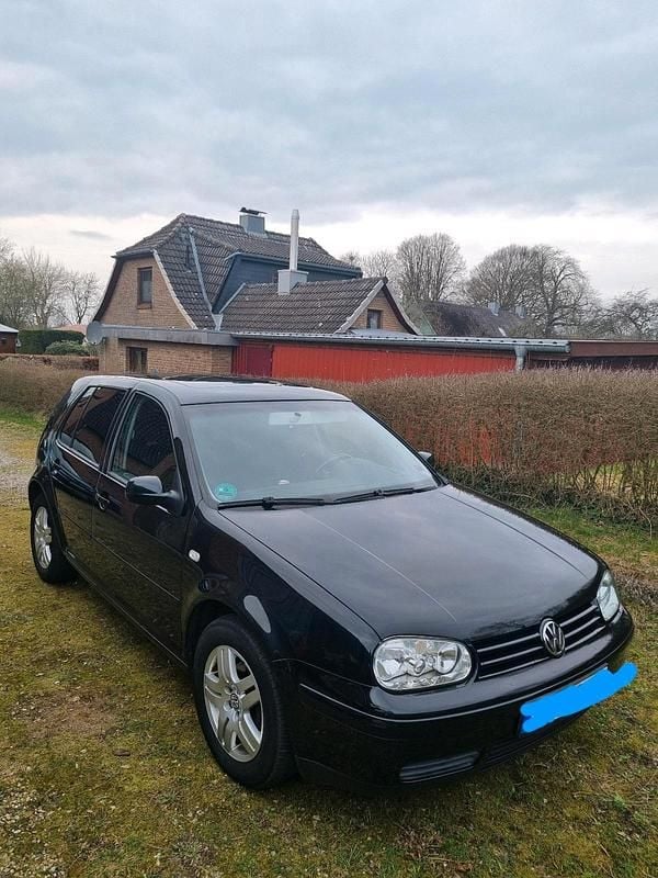 Gebraucht VW Golf IV 101 PS (74 kW) 2002 Schwarz Kleinwagen