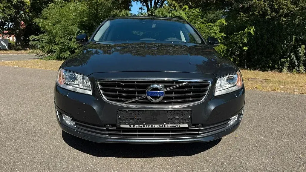 Gebraucht Volvo V70 Linje Svart 150 PS (110 kW) 2016 Grau Kombi