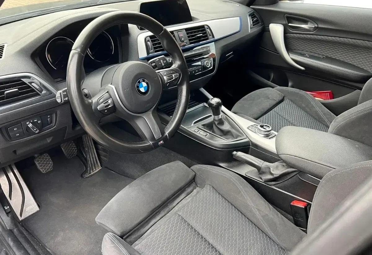 Gebraucht BMW 118 M Sport 136 PS (100 kW) 2017 Grau Limousine