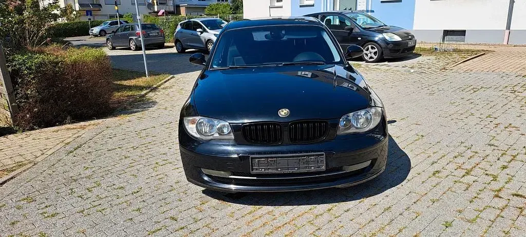 Gebraucht BMW 116 Performance 122 PS (89 kW) 2008 Schwarz Kleinwagen