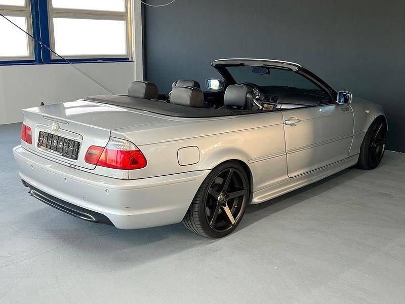 Gebraucht BMW 330 Cabriolet M Sport 204 PS (150 kW) 2005 Silber Cabrio