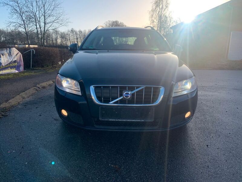 Gebraucht Volvo V70 Summum 286 PS (210 kW) 2008 Grau Kombi