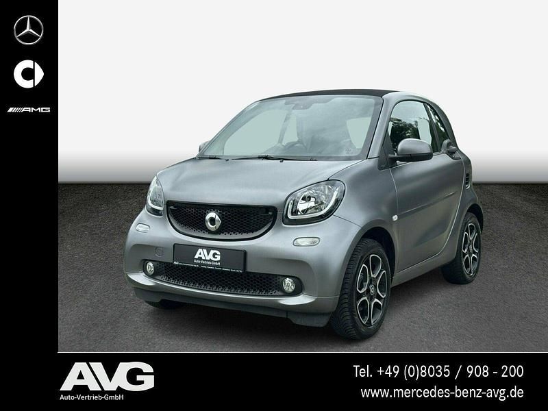 Grau Gebraucht 2018 Smart ForTwo Coupé Coupé | 15.800 € (Teuer) - Bild 1/4